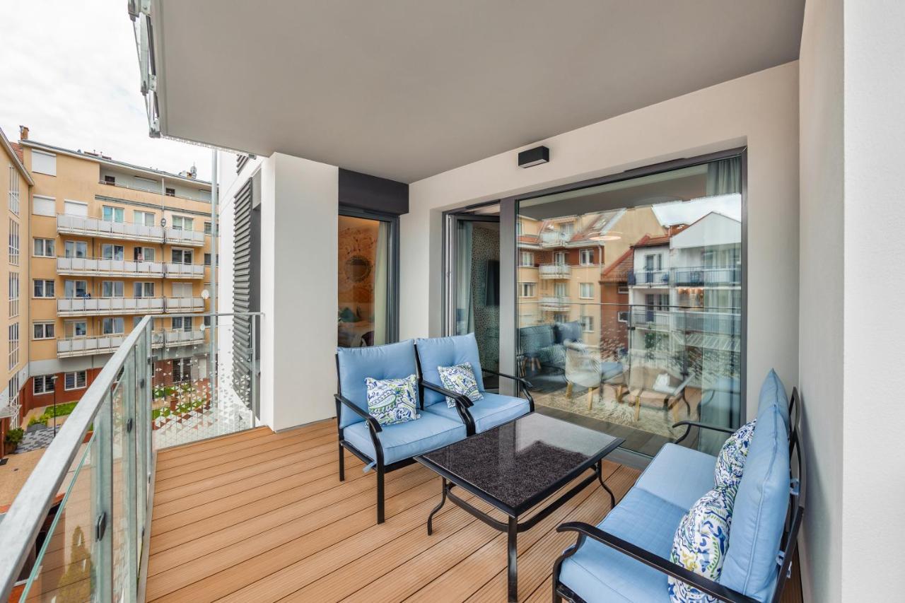 Apartamenty Sun & Snow Nadmorskie Tarasy Z Basenem Kolobrzeg Ngoại thất bức ảnh