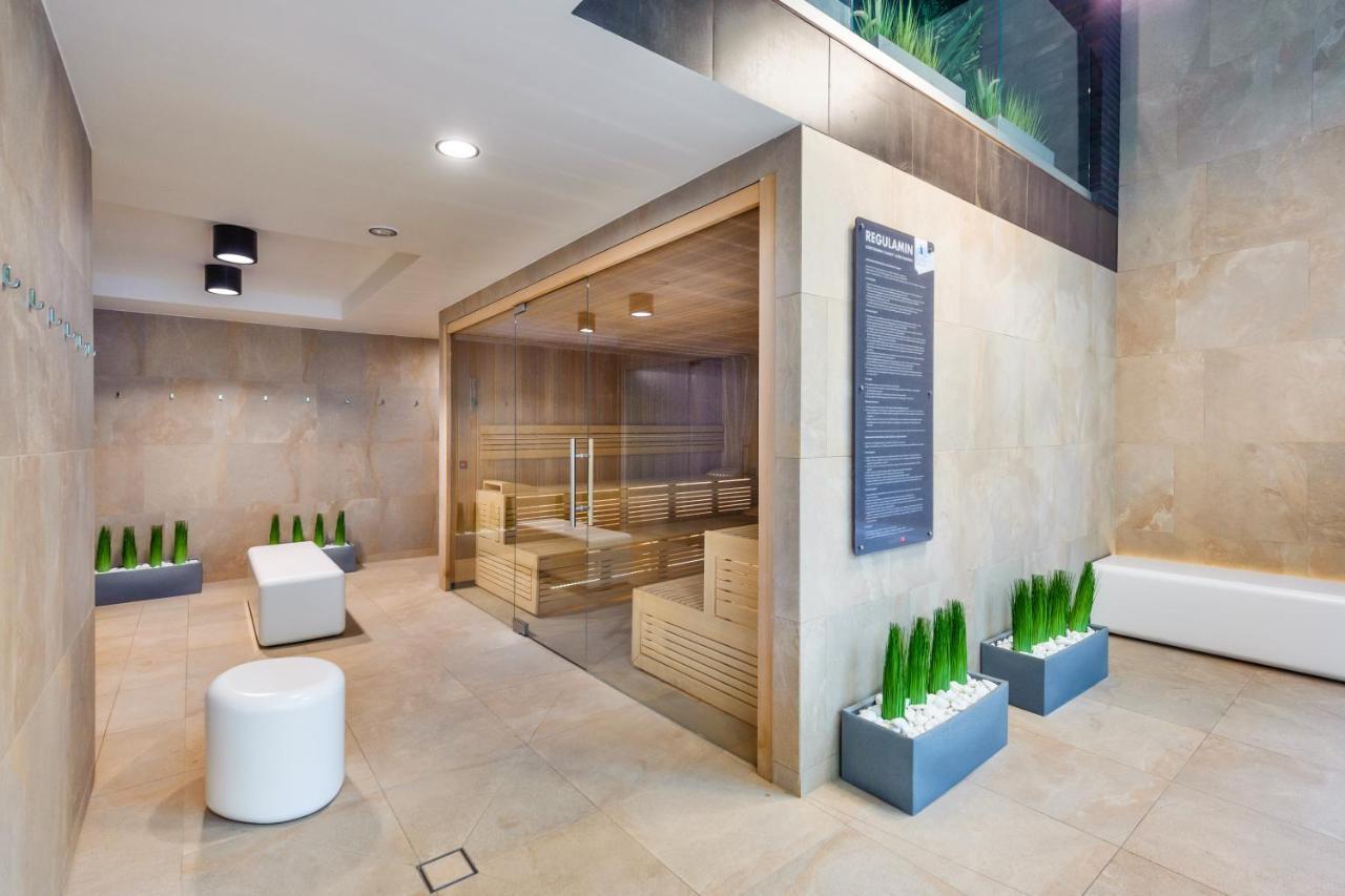 Apartamenty Sun & Snow Nadmorskie Tarasy Z Basenem Kolobrzeg Ngoại thất bức ảnh