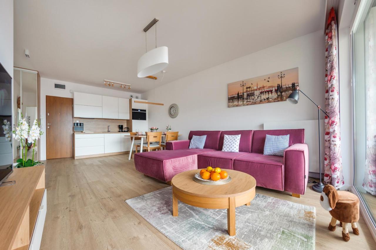 Apartamenty Sun & Snow Nadmorskie Tarasy Z Basenem Kolobrzeg Ngoại thất bức ảnh