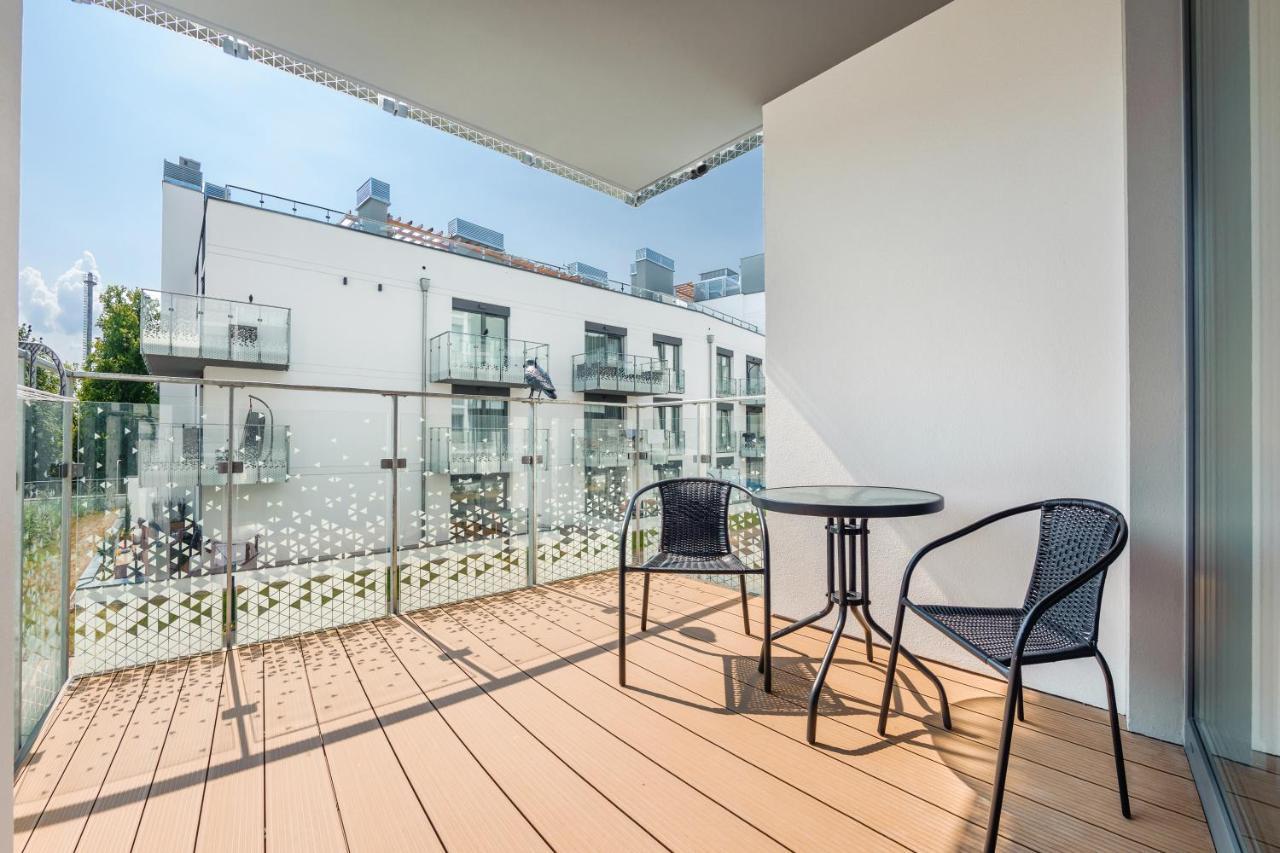 Apartamenty Sun & Snow Nadmorskie Tarasy Z Basenem Kolobrzeg Ngoại thất bức ảnh