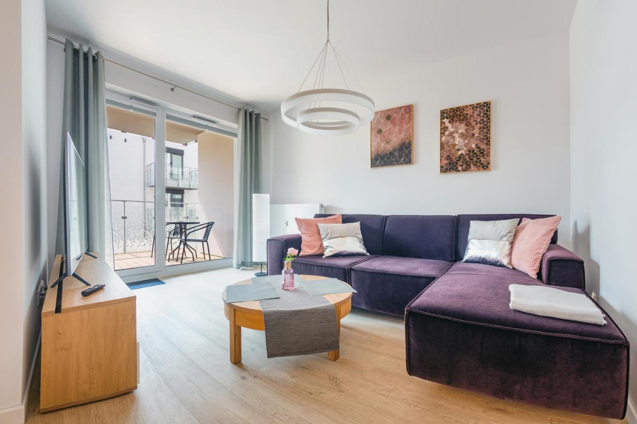 Apartamenty Sun & Snow Nadmorskie Tarasy Z Basenem Kolobrzeg Ngoại thất bức ảnh